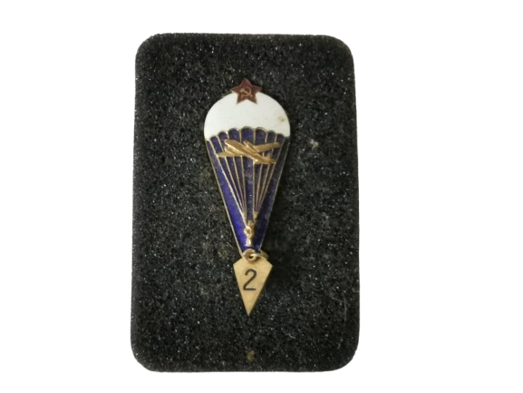 Insigne commémoratif soviétique de sauts en parachute