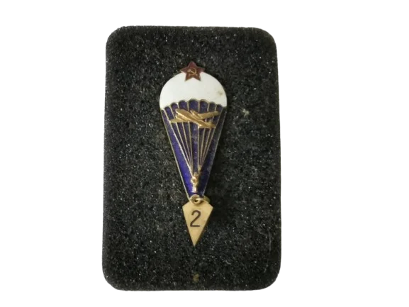 Insigne commémoratif soviétique de sauts en parachute