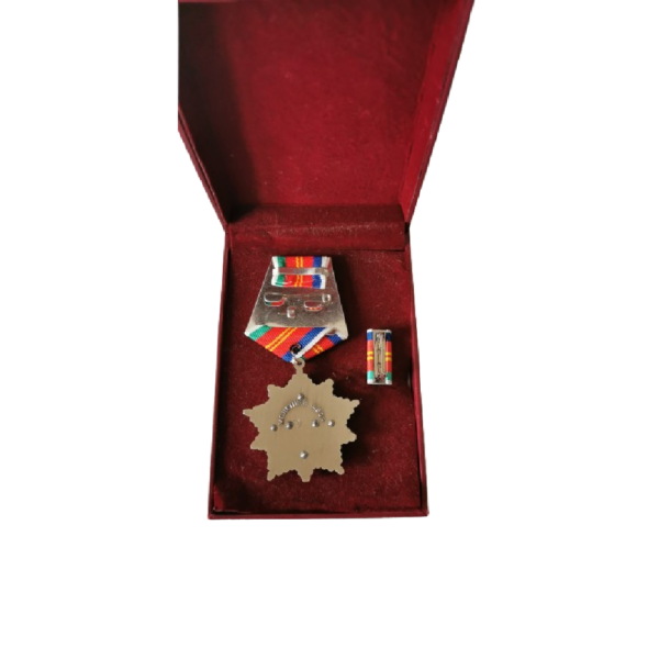 Médaille URSS Ordre de l'amitié des peuples - Image 2