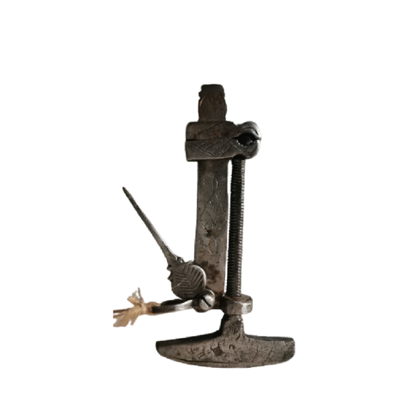 Outil d'époque pour le démontage et l'entretien des fusils à silex - Image 4